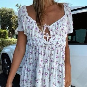 Isabelle’s cabinet sky to moon STYLE AND GRACE SWEET LAVENDER DRESS.